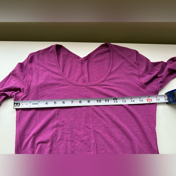 Lululemon Yogini 5 Year Long Sleeve Tee Shirt Size 4 - Picture 6 of 10